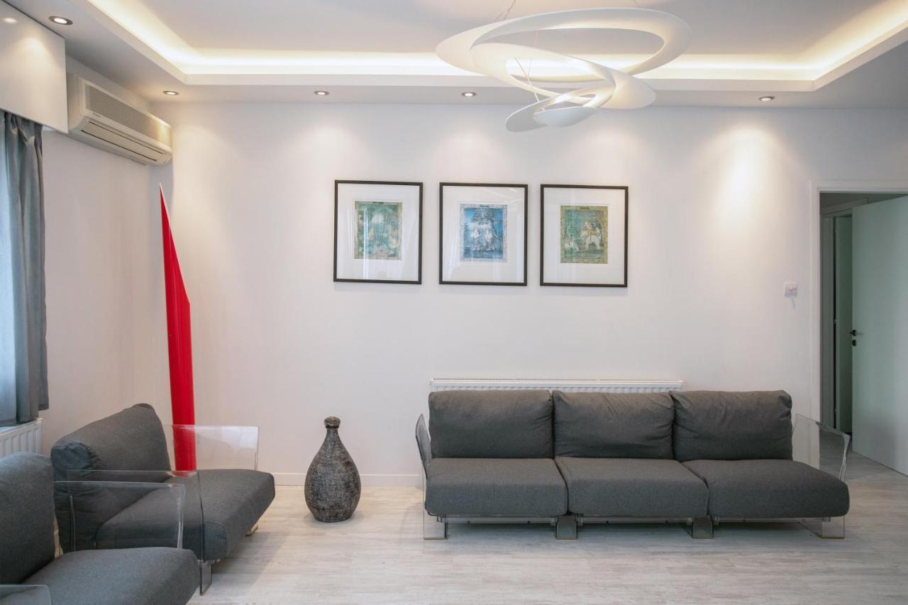 Mayra Seafront Luxury Apartment Лимасол Экстерьер фото
