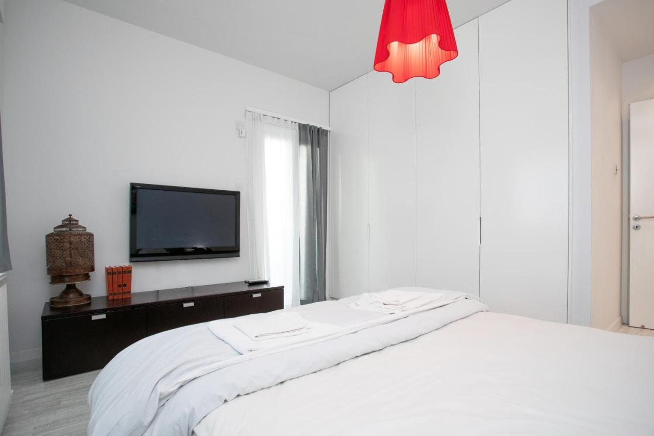 Mayra Seafront Luxury Apartment Лимасол Экстерьер фото