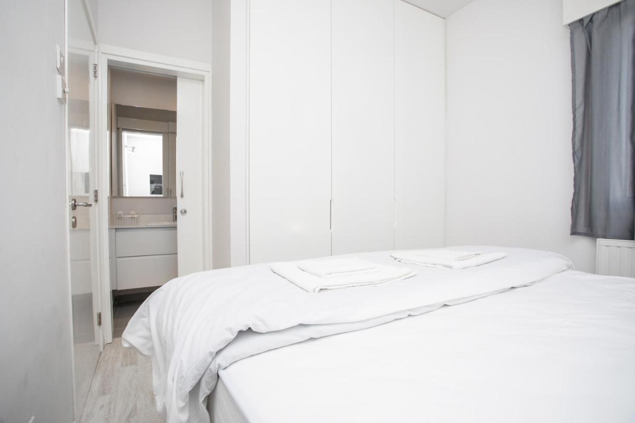 Mayra Seafront Luxury Apartment Лимасол Экстерьер фото